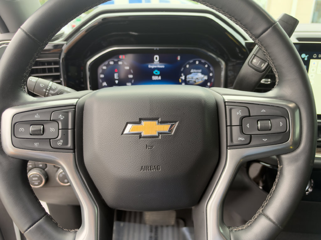 Used 2024 Chevrolet Silverado 1500 LT AWD/4WD image 23