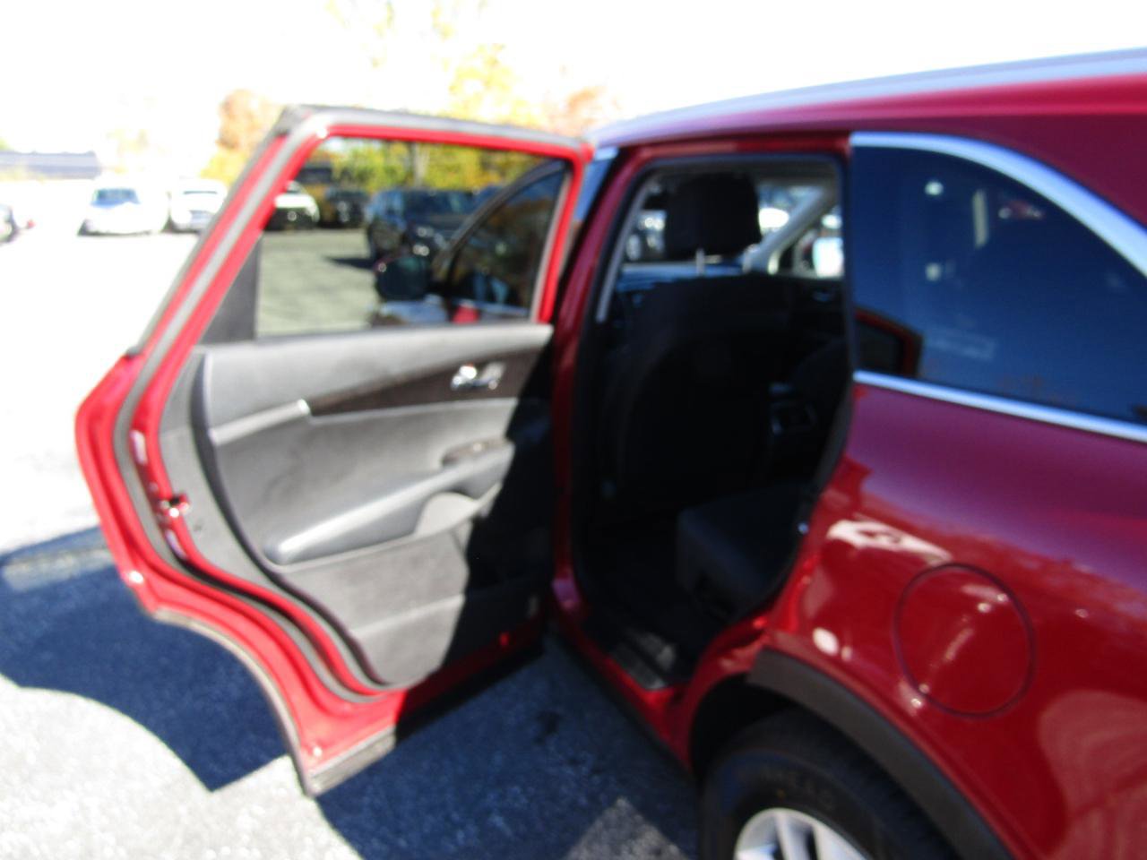 Used 2017 Kia Sorento AWD image 18