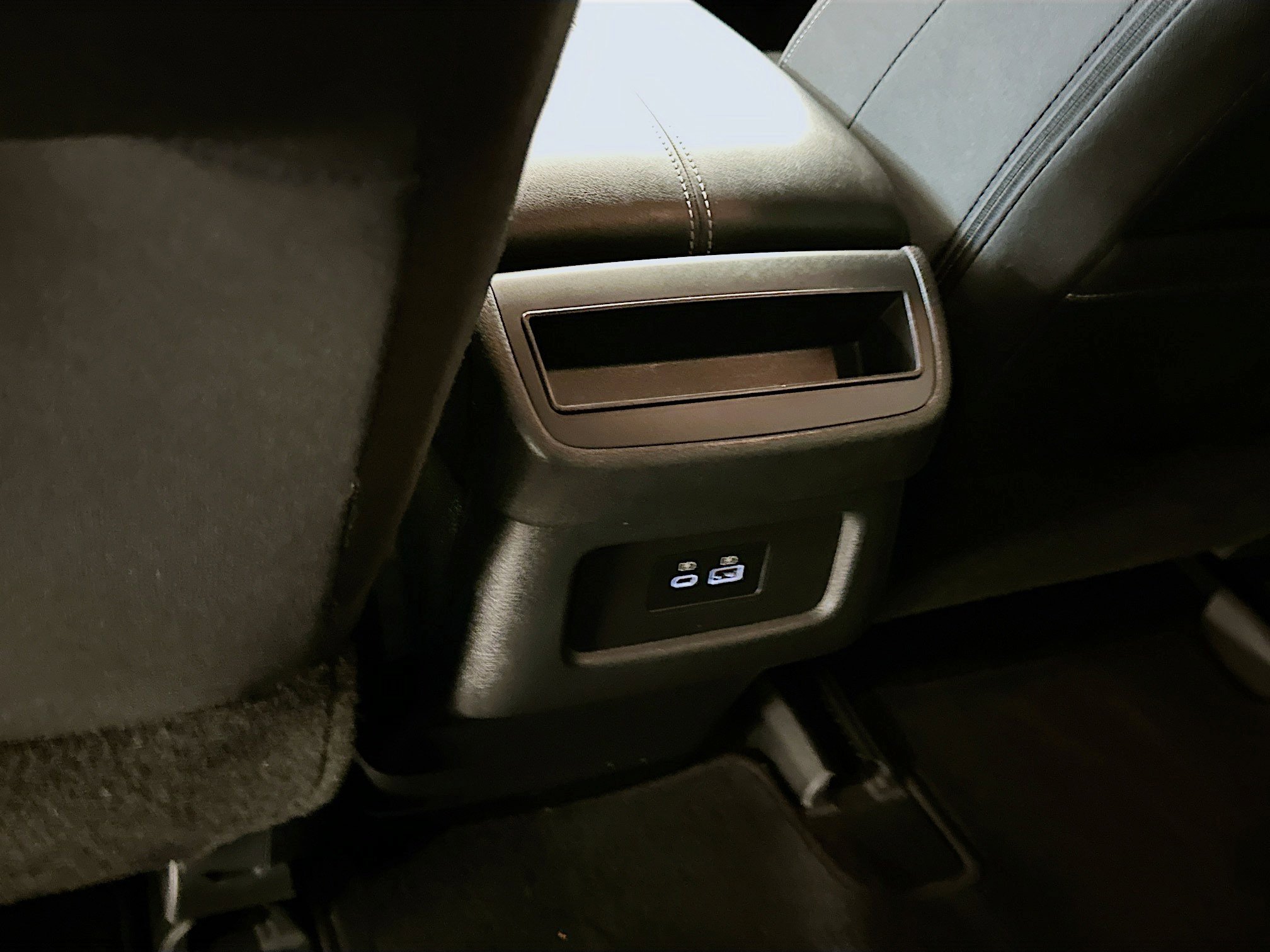 Used 2024 Nissan Pathfinder S image 27