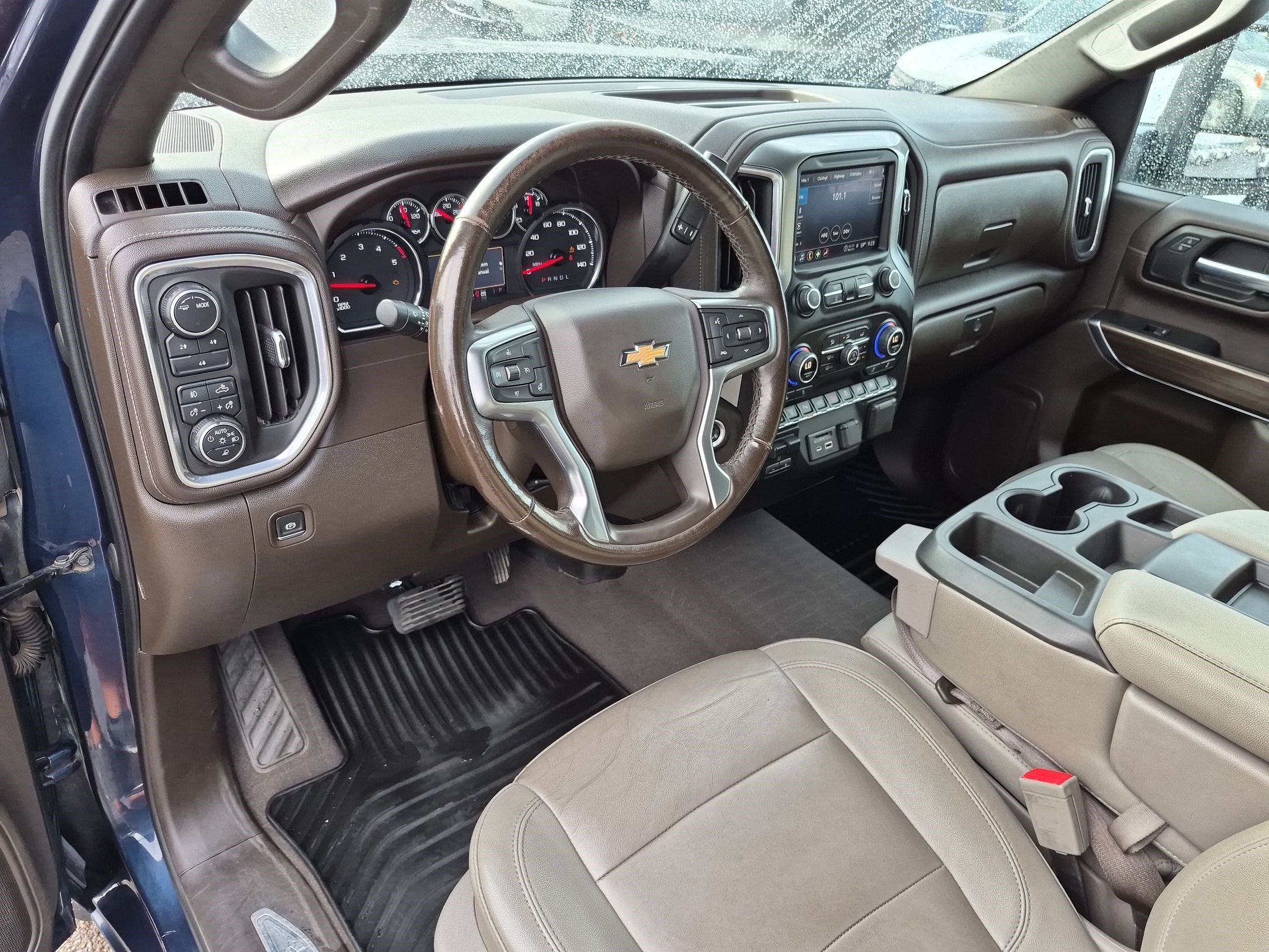 Used 2022 Chevrolet Silverado 3500 LT w/ Convenience Package AWD/4WD image 14