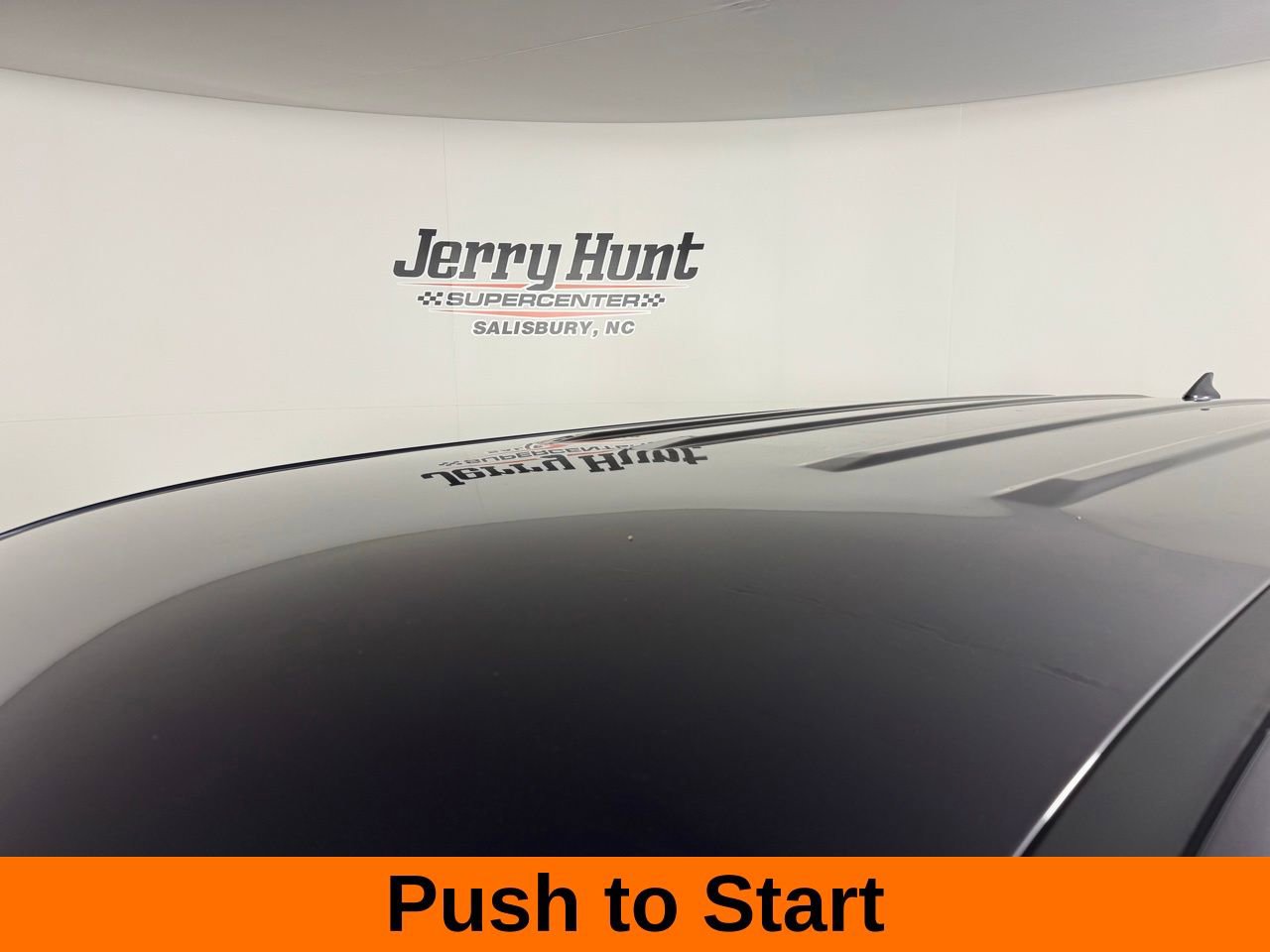 Used 2023 Kia Carnival LX image 11