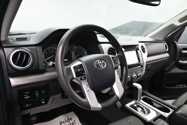Used 2017 Toyota Tundra SR5 w/ TRD Off Road Package AWD/4WD image 13