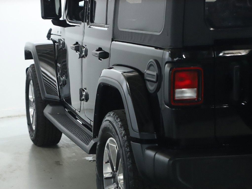 Used 2022 Jeep Wrangler Unlimited Sahara image 40