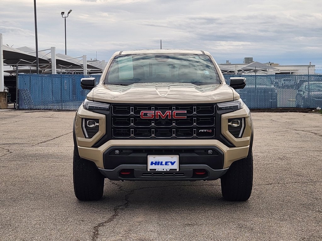 Used 2023 GMC Canyon AT4 w/ AT4 Premium Package AWD/4WD image 2