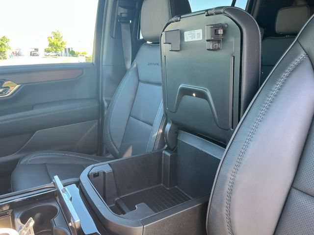 Used 2025 GMC Yukon XL Denali w/ LPO, Floor Liner Package AWD/4WD image 33