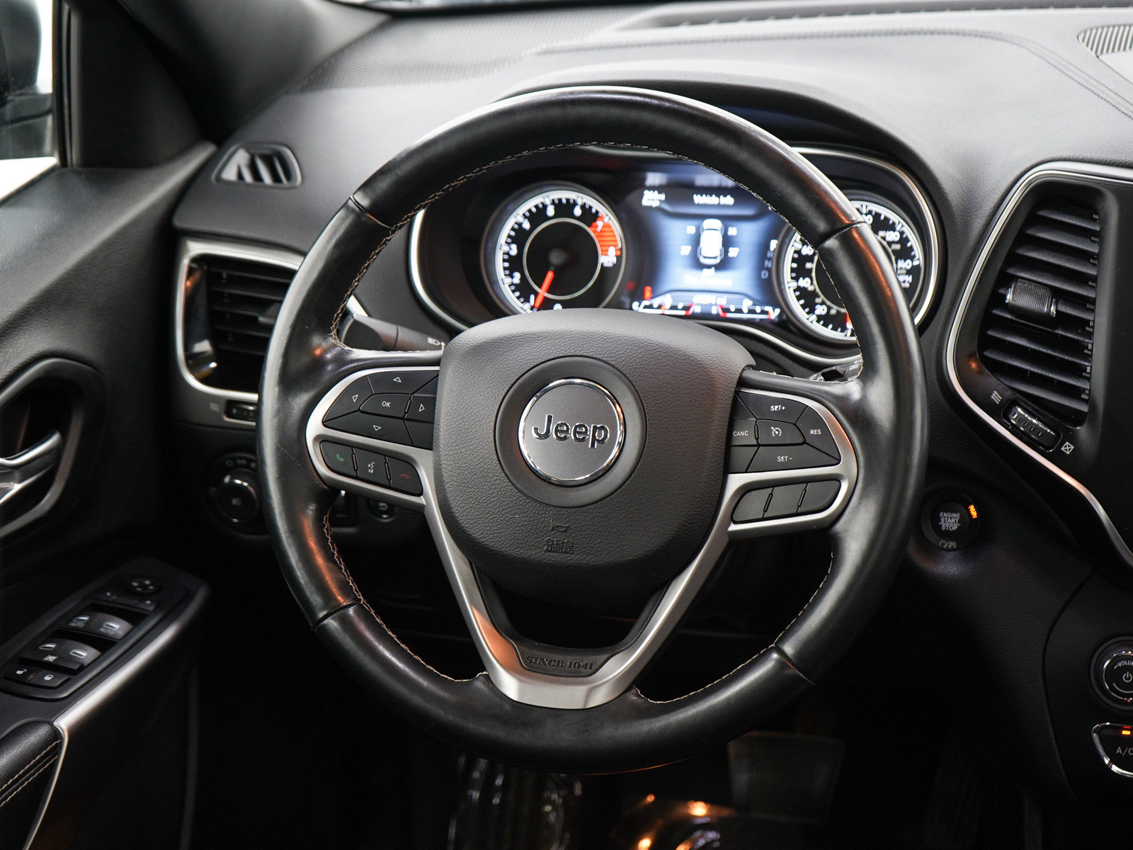 Used 2021 Jeep Cherokee Latitude Lux 80th Anniv w/ Quick Order Package 26U 80TH AWD/4WD image 14