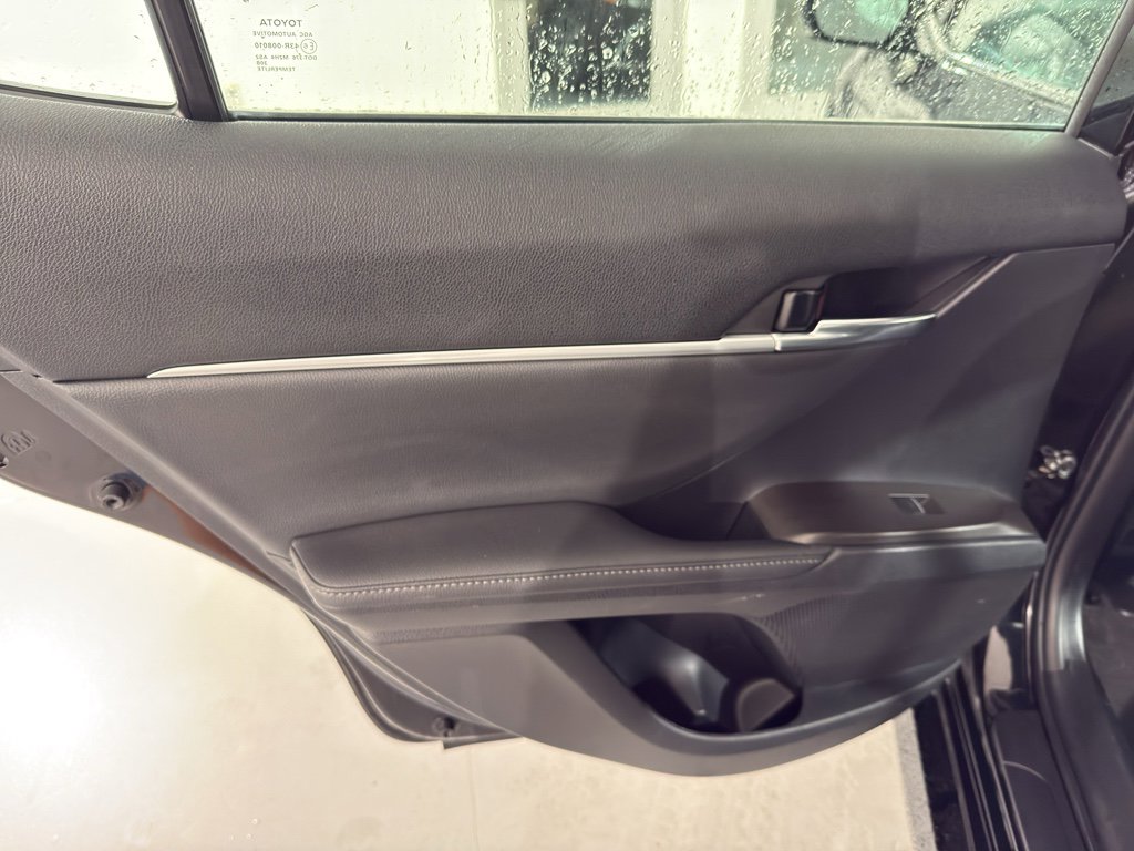 Used 2023 Toyota Camry XLE image 11
