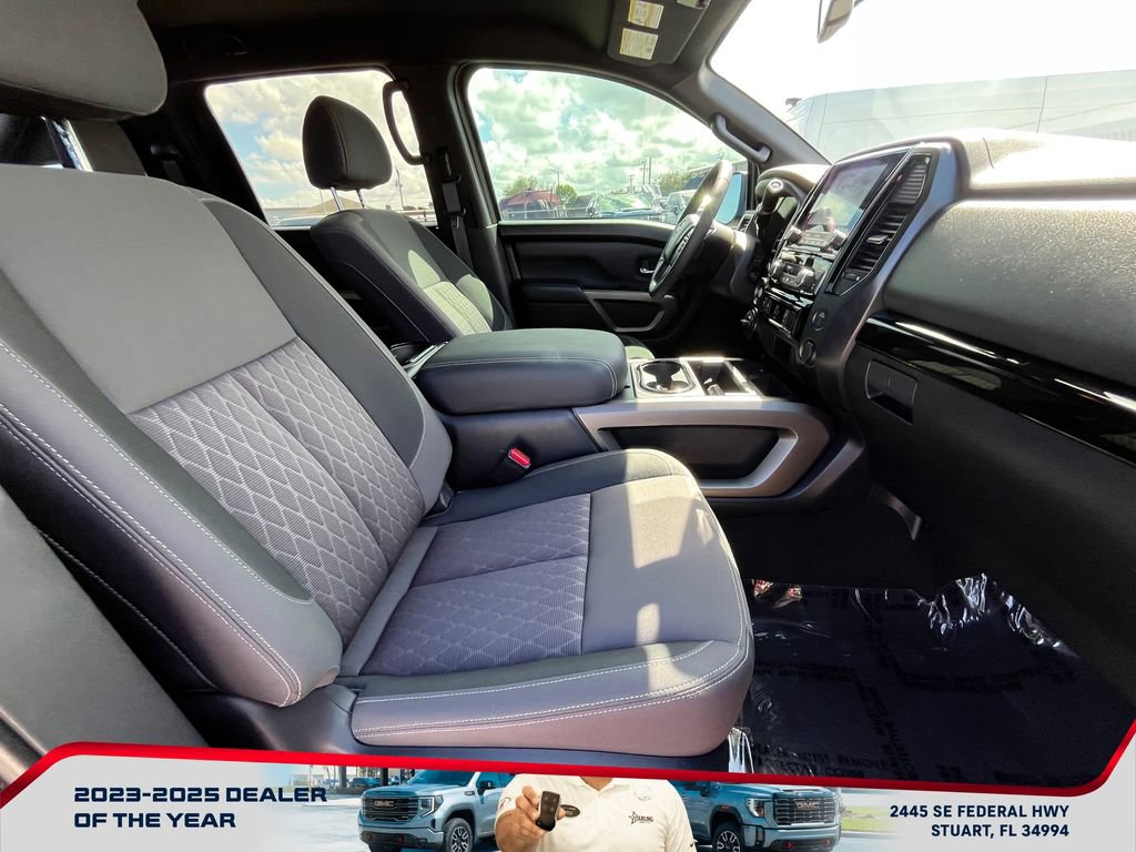 Used 2024 Nissan Titan SV w/ SV Bronze Edition Package image 20