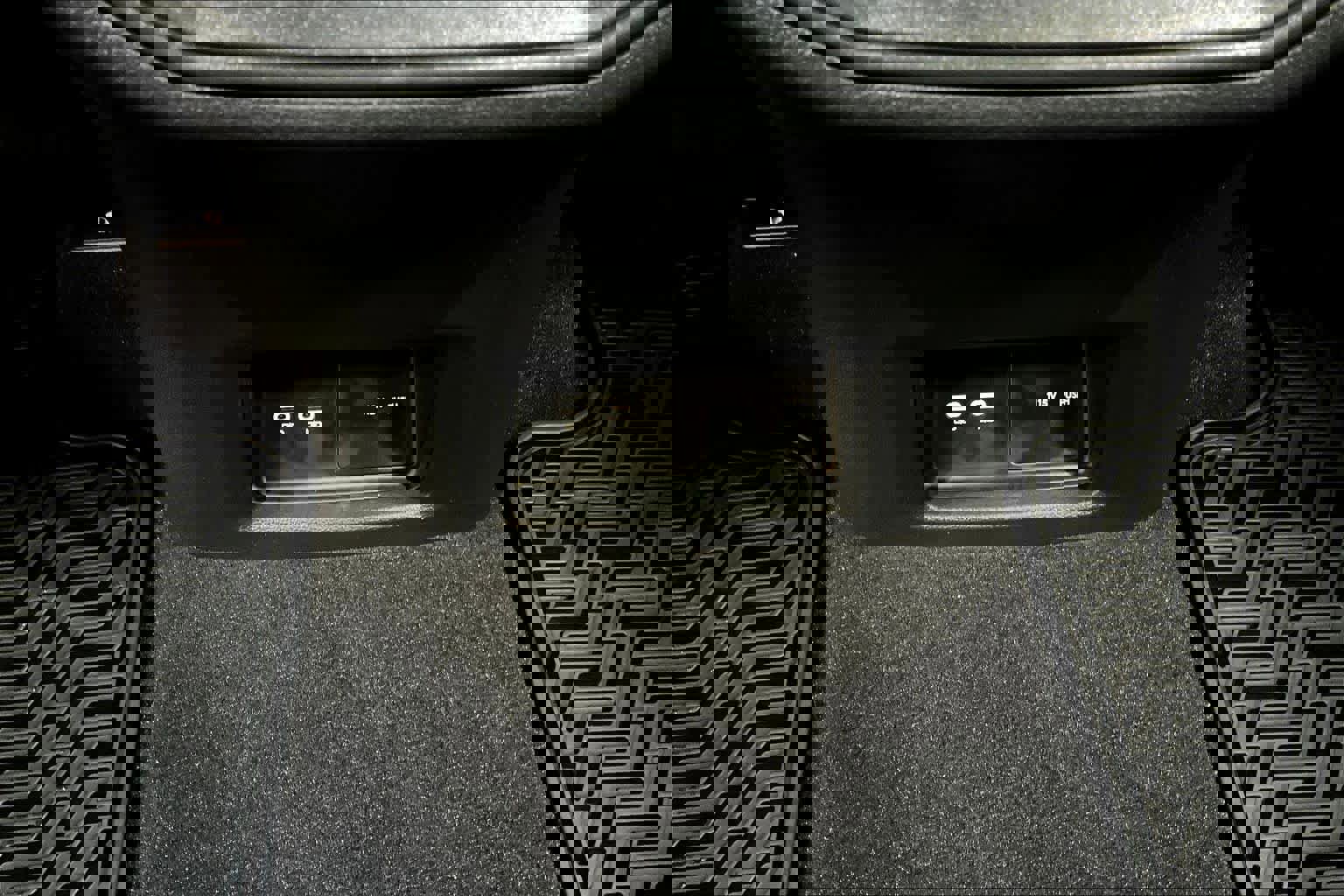 New 2026 Volkswagen Atlas Cross Sport SEL image 22