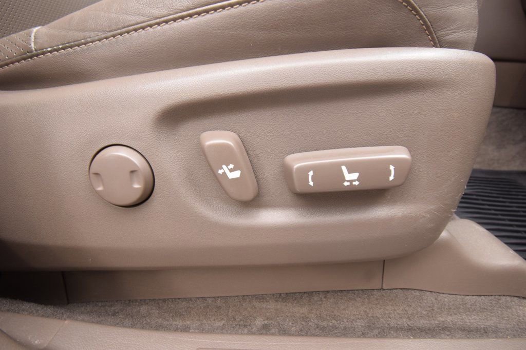 Used 2014 Lexus GX 460 Luxury image 28