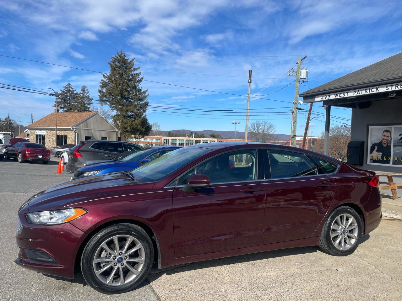 Used 2017 Ford Fusion SE w/ Fusion SE Technology Package image 7