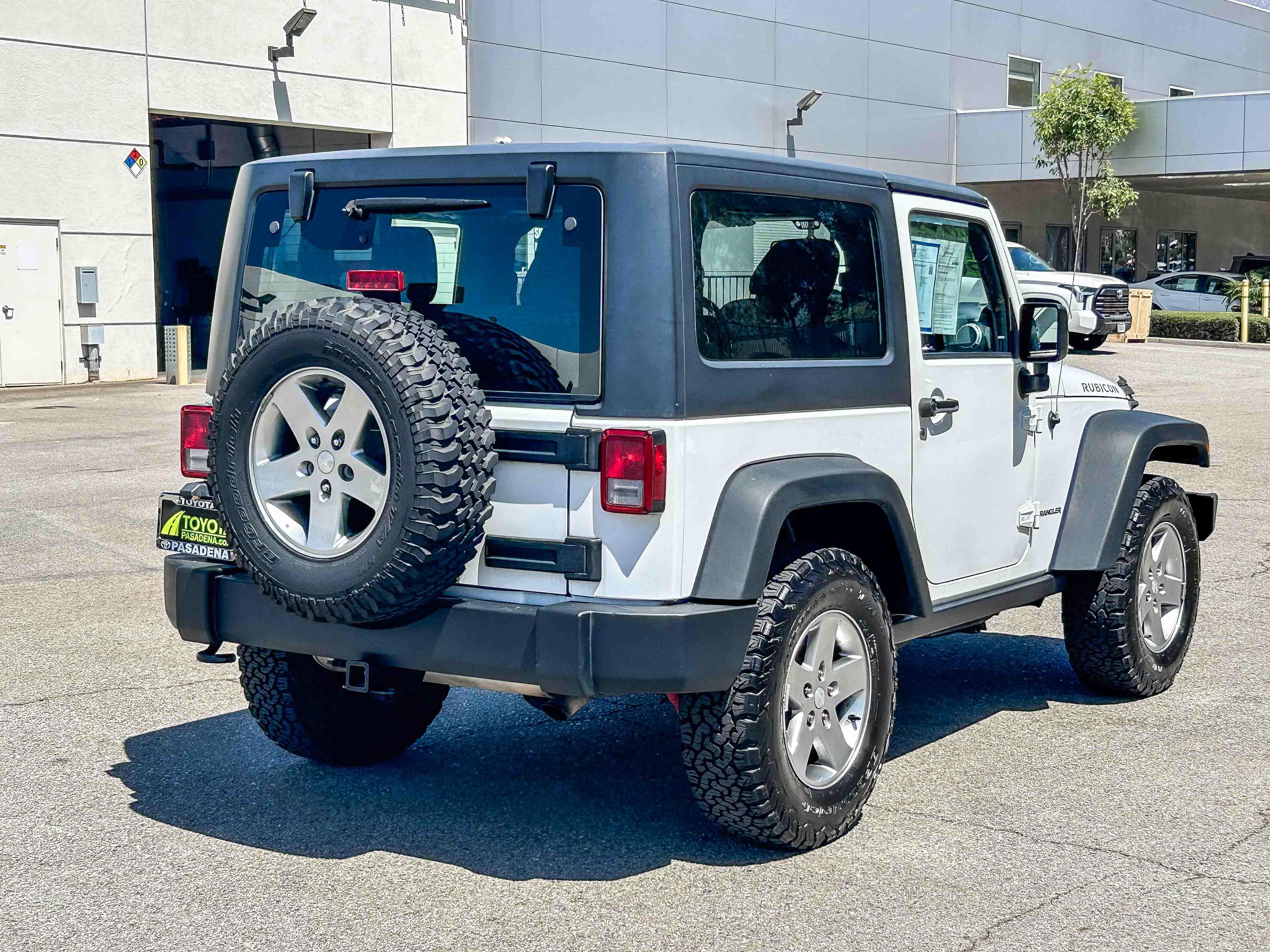 Used 2012 Jeep Wrangler Rubicon w/ PWR Convenience Group AWD/4WD image 5