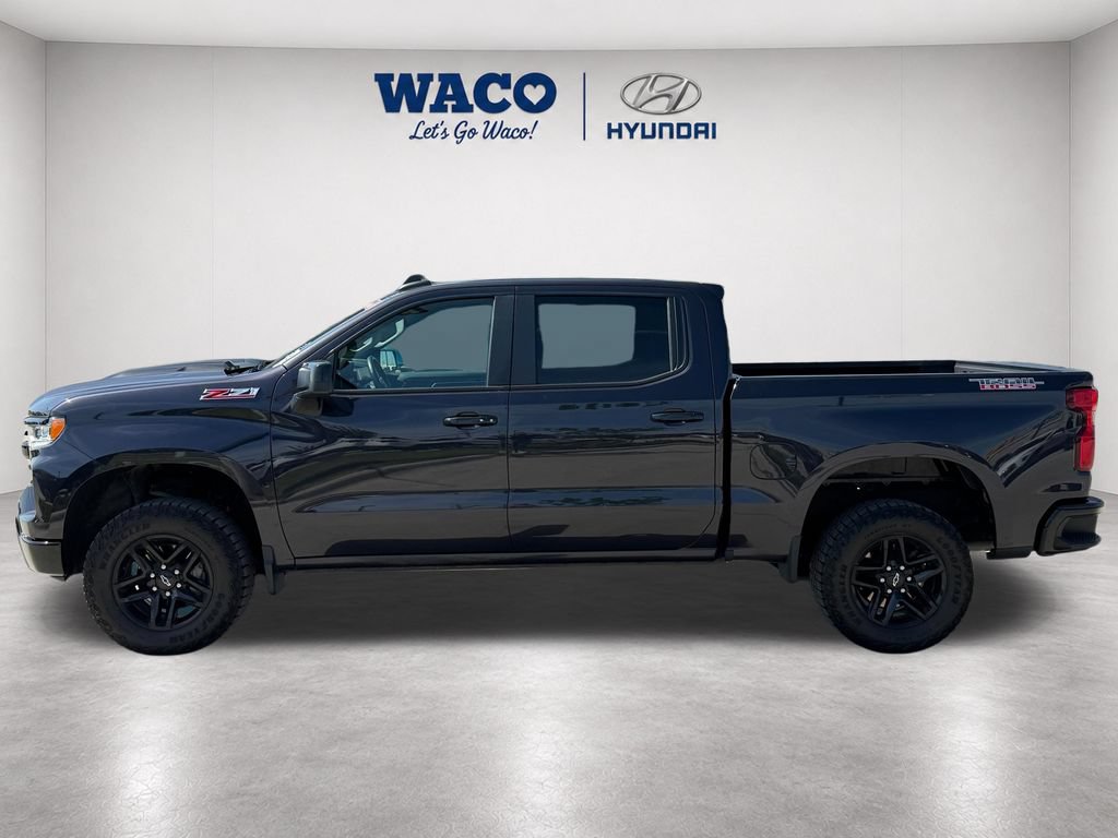 Used 2024 Chevrolet Silverado 1500 LT Trail Boss w/ Convenience Package II AWD/4WD image 4