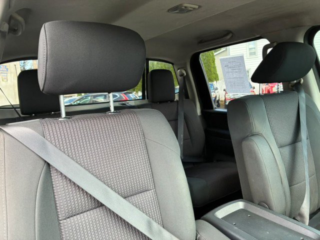 Used 2012 Nissan Titan SV w/ SV Value Truck Pkg RWD image 15