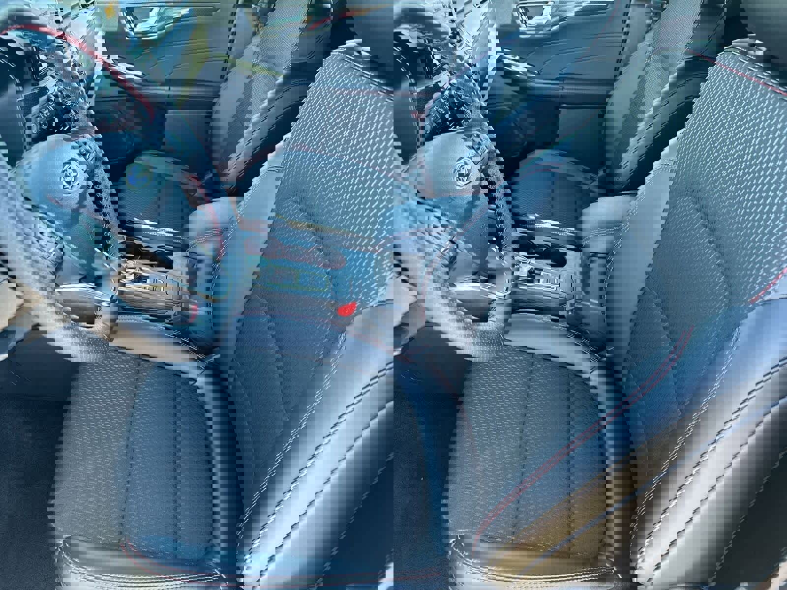 Used 2025 Ford Escape ST-Line image 17