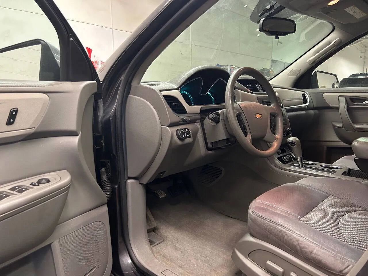 Used 2016 Chevrolet Traverse LS image 12