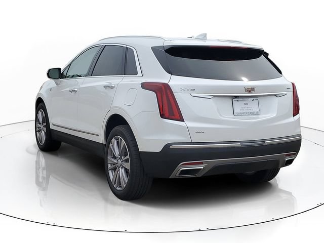 Certified 2024 Cadillac XT5 Premium Luxury w/ LPO, Floor Liner Package AWD/4WD image 4