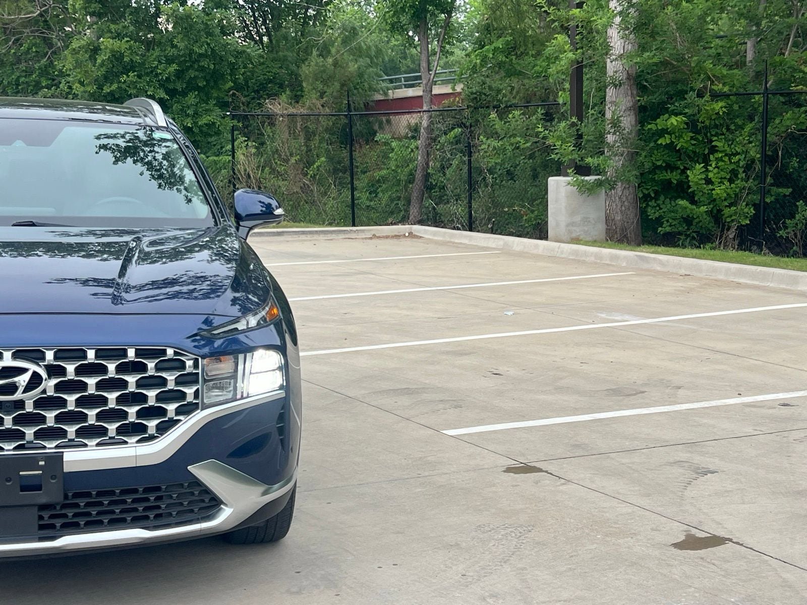 Certified 2023 Hyundai Santa Fe SEL w/ Premium Package FWD image 3