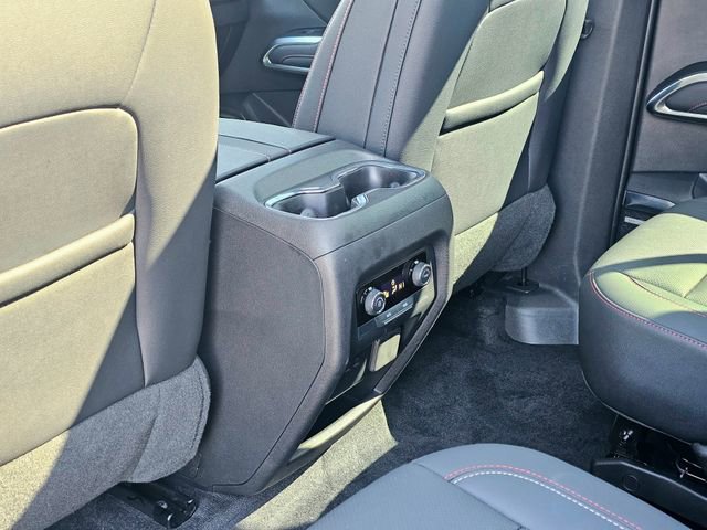 Used 2025 Chevrolet Traverse Z71 w/ Enhanced Driving Package AWD/4WD image 27