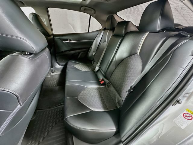 Used 2019 Toyota Camry XSE FWD image 31