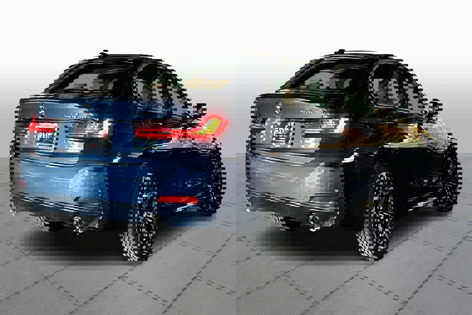 Certified 2025 BMW 330i Sedan image 12