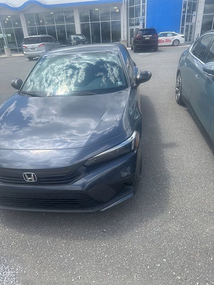 Used 2023 Honda Civic Sport image 3