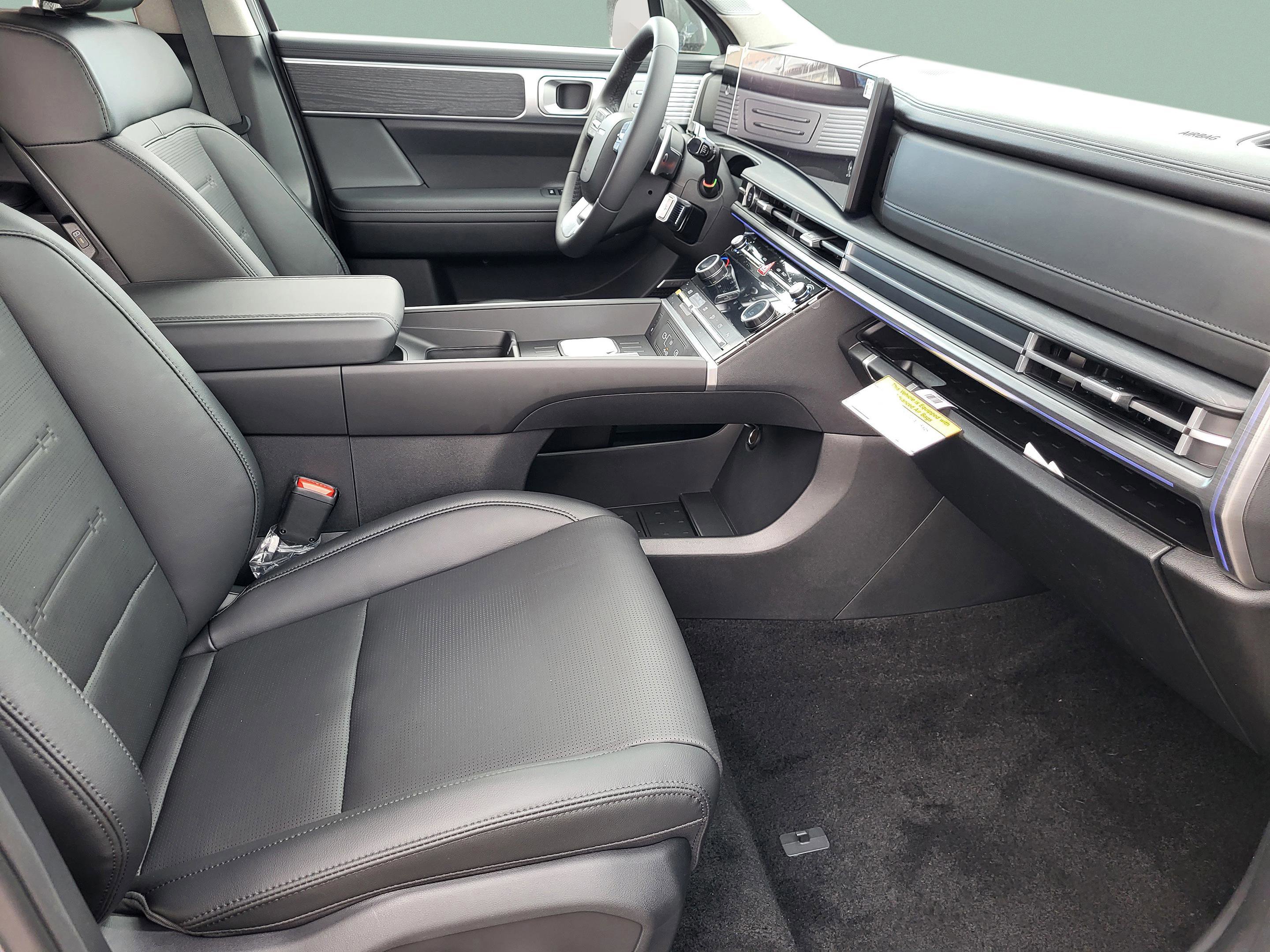 New 2026 Hyundai Santa Fe Limited AWD/4WD image 24
