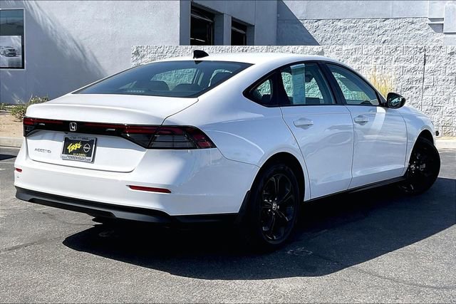 Used 2025 Honda Accord SE image 13