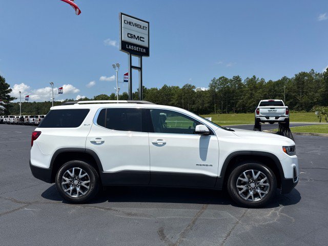 Used 2023 GMC Acadia SLT w/ Technology Package FWD image 2