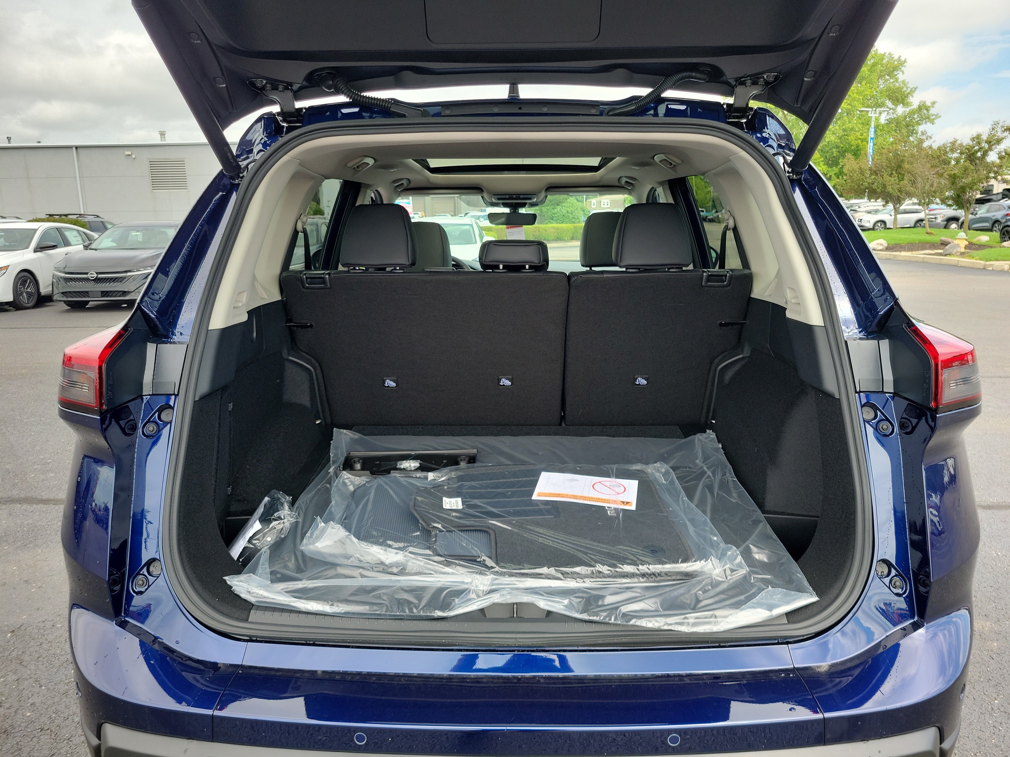 New 2026 Nissan Rogue Dark Armor AWD/4WD image 8