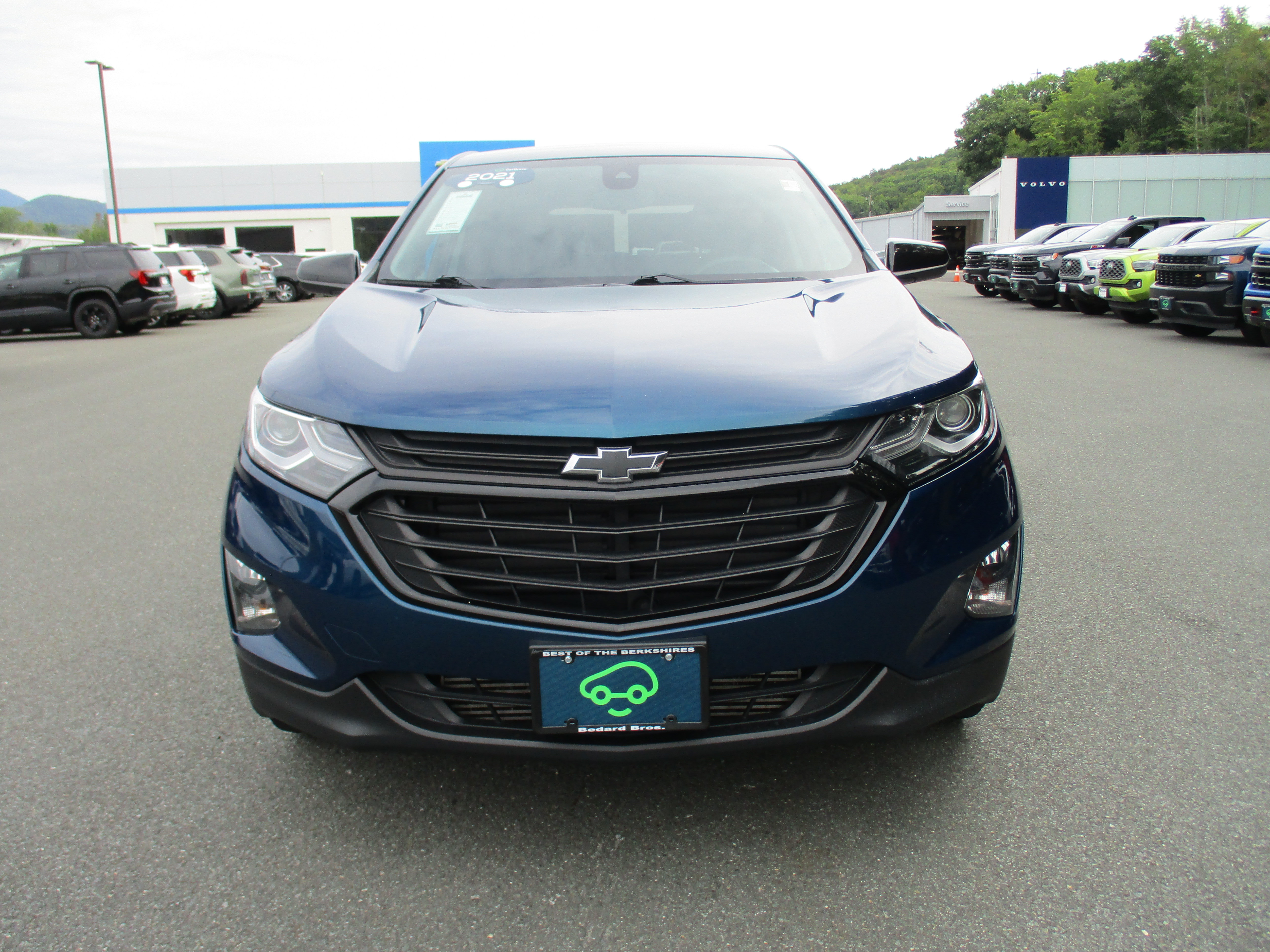 Used 2021 Chevrolet Equinox LT AWD/4WD image 2
