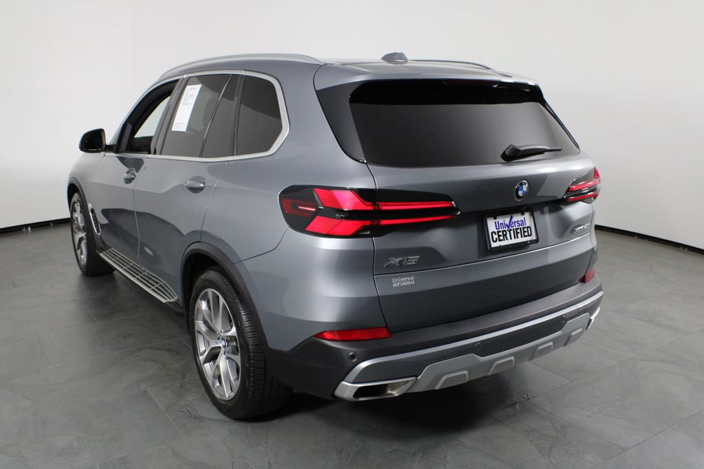 Used 2024 BMW X5 xDrive40i w/ Premium Package AWD/4WD image 3