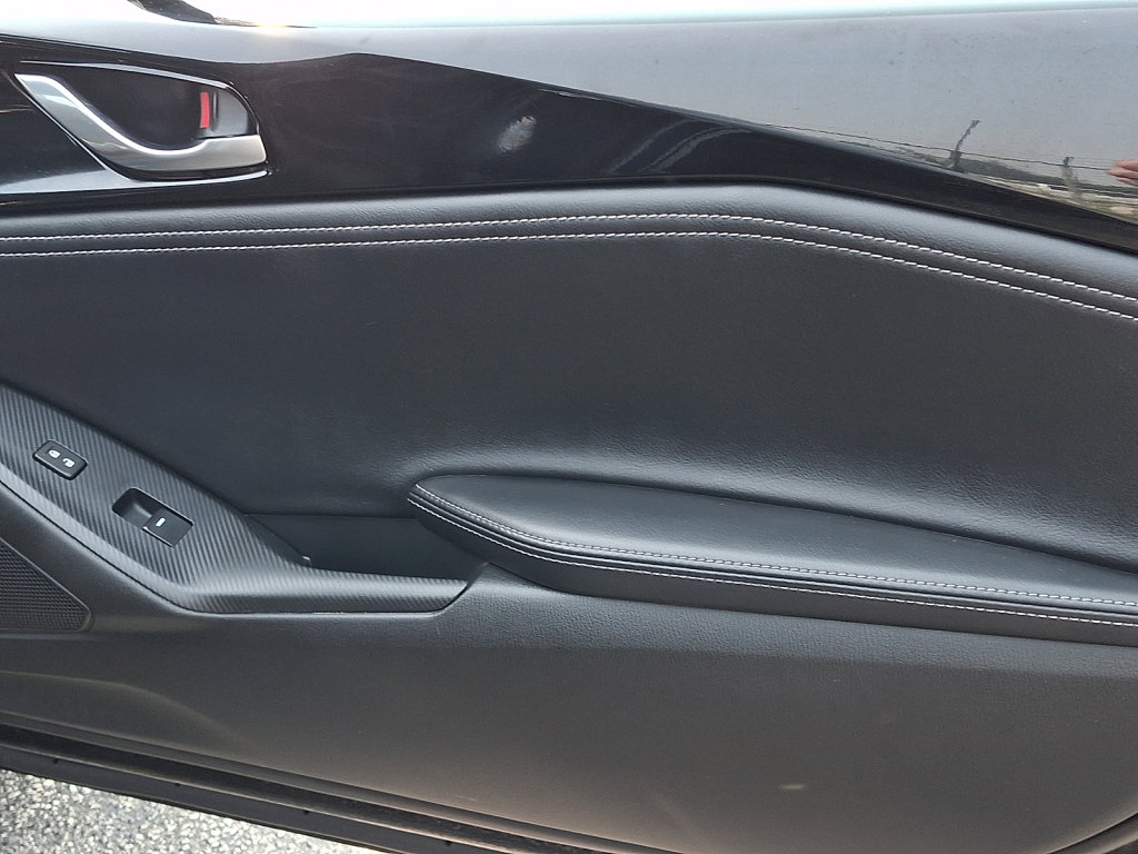 Used 2025 MAZDA MX-5 Miata RF Grand Touring RWD image 10