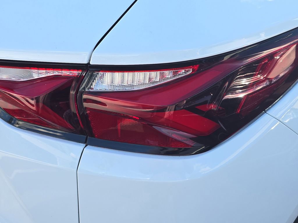 Used 2021 Chevrolet Blazer LT FWD image 5