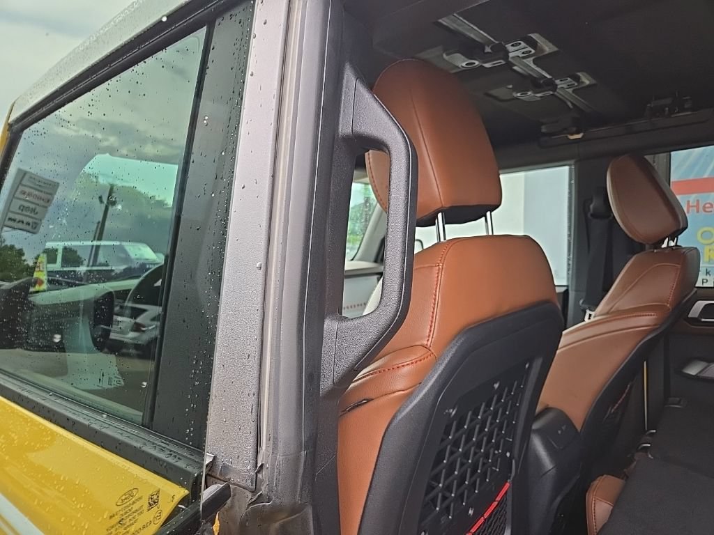Used 2023 Ford Bronco Heritage Edition AWD/4WD image 92