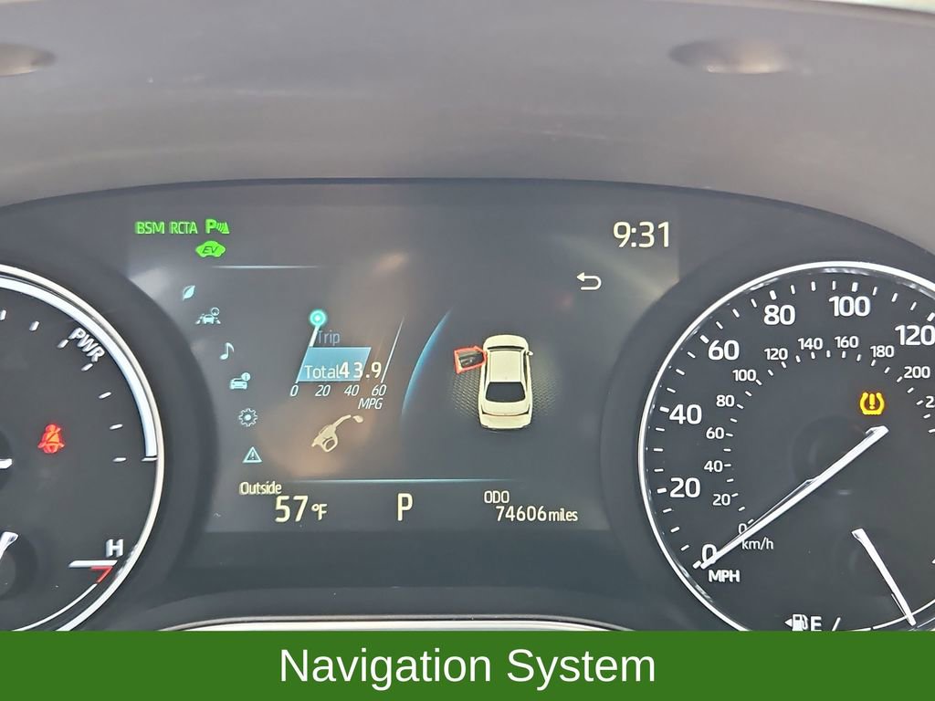 Used 2021 Toyota Avalon Limited image 13