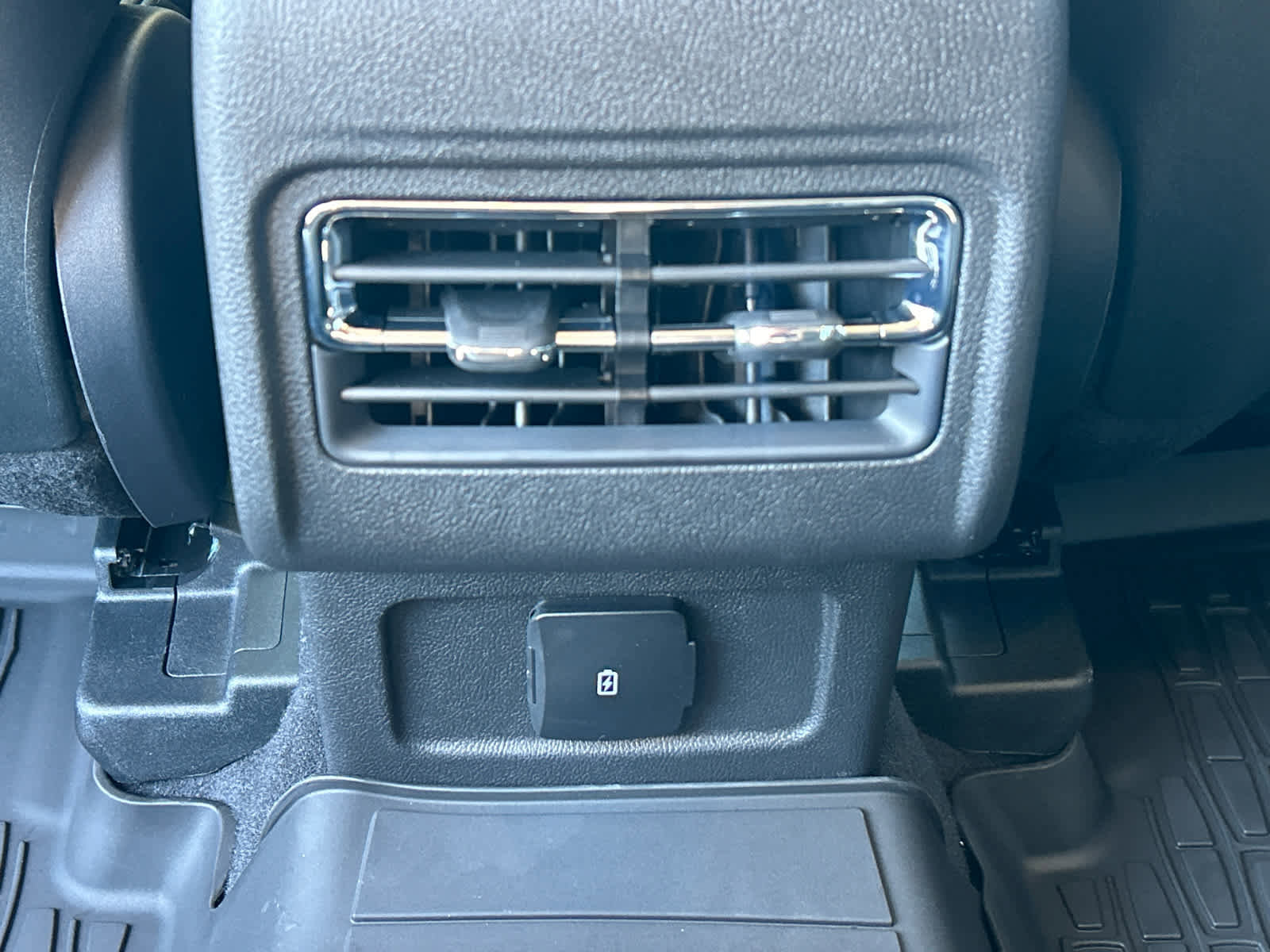 New 2026 Lincoln Corsair Premiere image 12