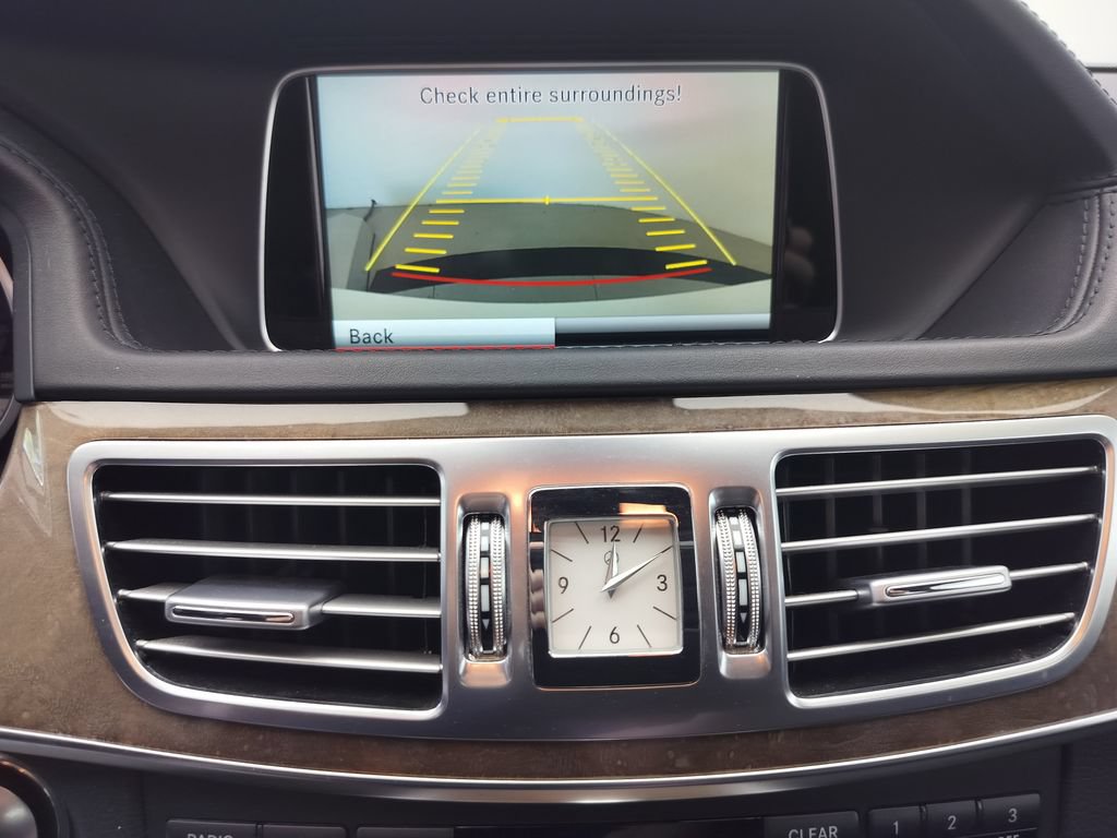 Used 2015 Mercedes-Benz E 400 4MATIC Sedan image 15