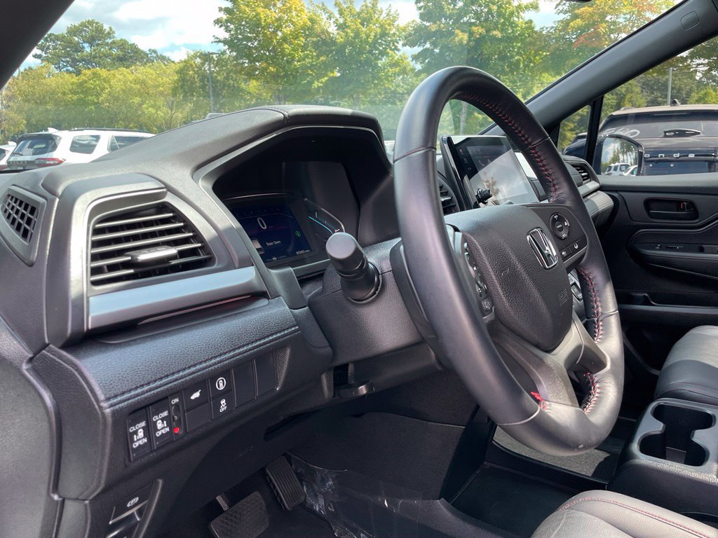 Certified 2024 Honda Odyssey Sport image 27