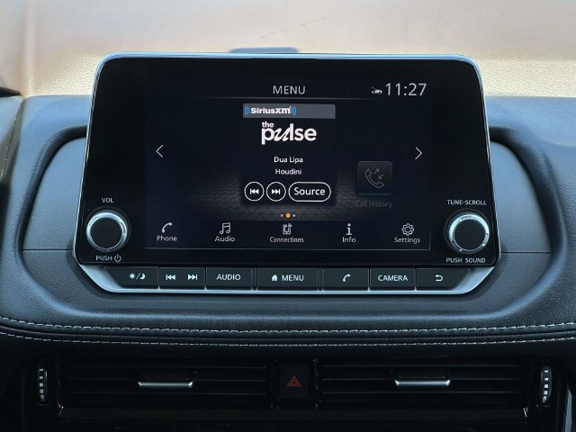 Used 2023 Nissan Rogue SL AWD/4WD image 20