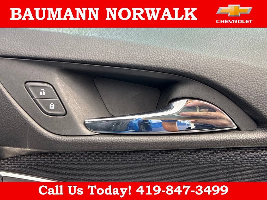 Used 2019 Chevrolet Cruze LT w/ Convenience Package FWD image 39