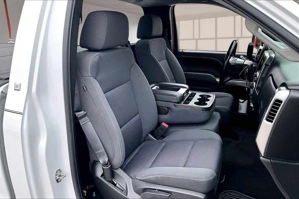 Used 2018 Chevrolet Silverado 1500 LT w/ LT Convenience Package image 26