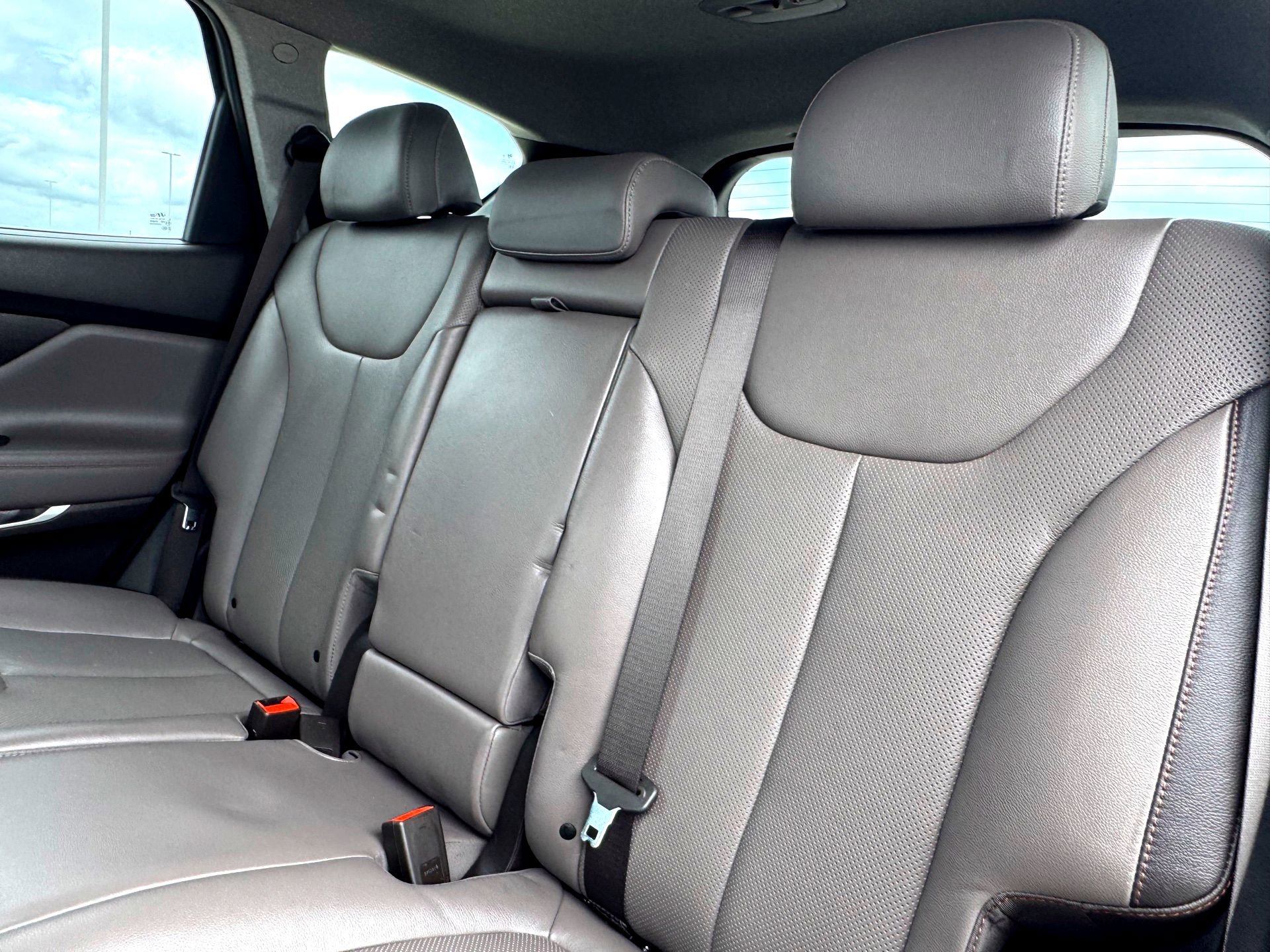Used 2019 Hyundai Santa Fe Limited FWD image 18