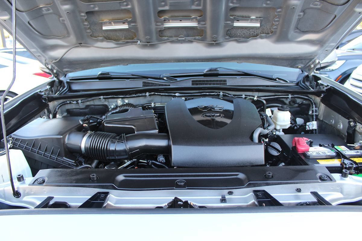 Used 2021 Toyota Tacoma TRD Sport w/ Technology Package AWD/4WD image 33