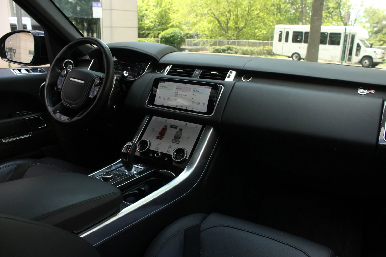 Used 2019 Land Rover Range Rover Sport SVR AWD/4WD image 23