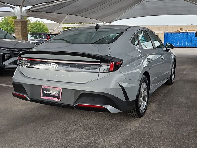 New 2026 Hyundai Sonata SE FWD image 2