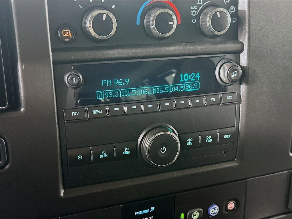 Used 2022 Chevrolet Express 3500 LS image 17