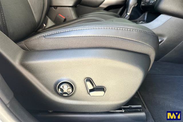 Used 2021 Jeep Cherokee Latitude Lux FWD image 23