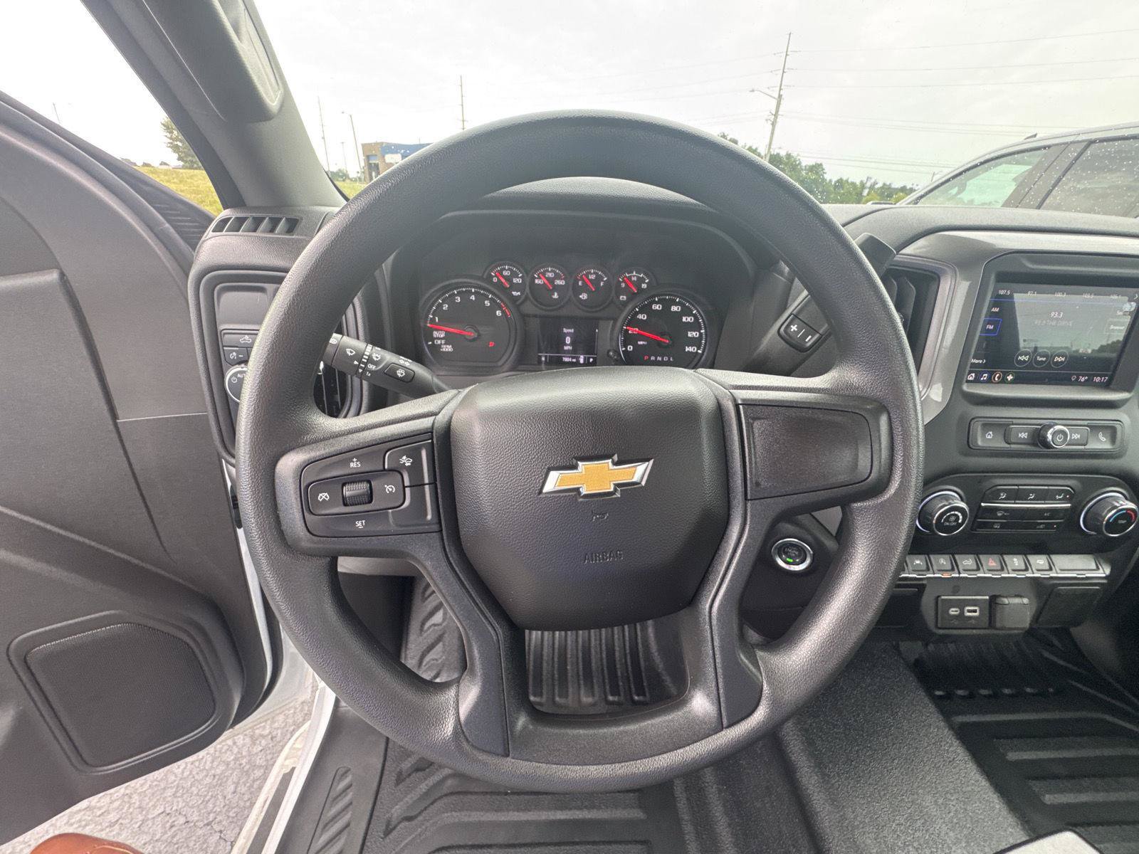 Used 2025 Chevrolet Silverado 1500 W/T RWD image 11