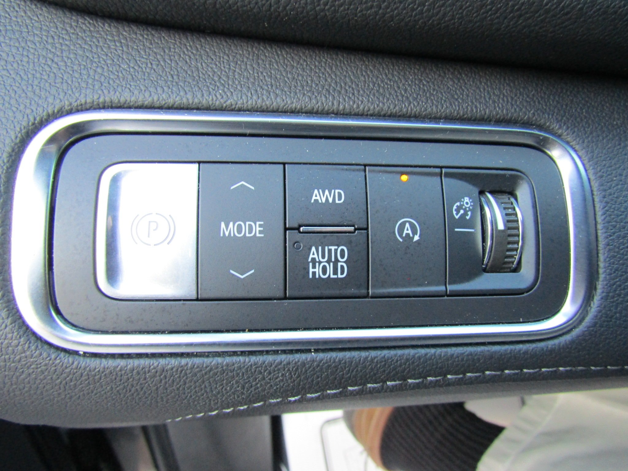 Used 2025 Buick Enclave Sport Touring AWD/4WD image 20
